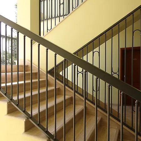 Candida アパートホテル